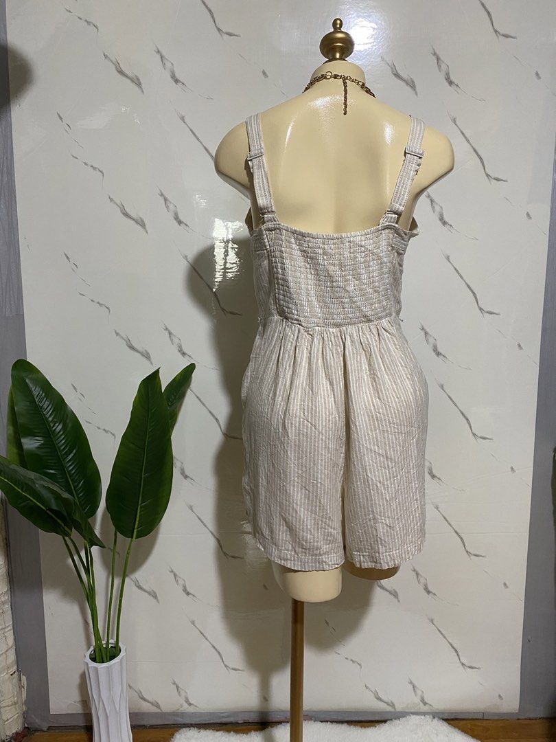Old navy nude stripes romper (Category: Rompers) located in Taguig. Submitted by KL_Outfits (Listing ID 1459518974, Image 3). Description: .