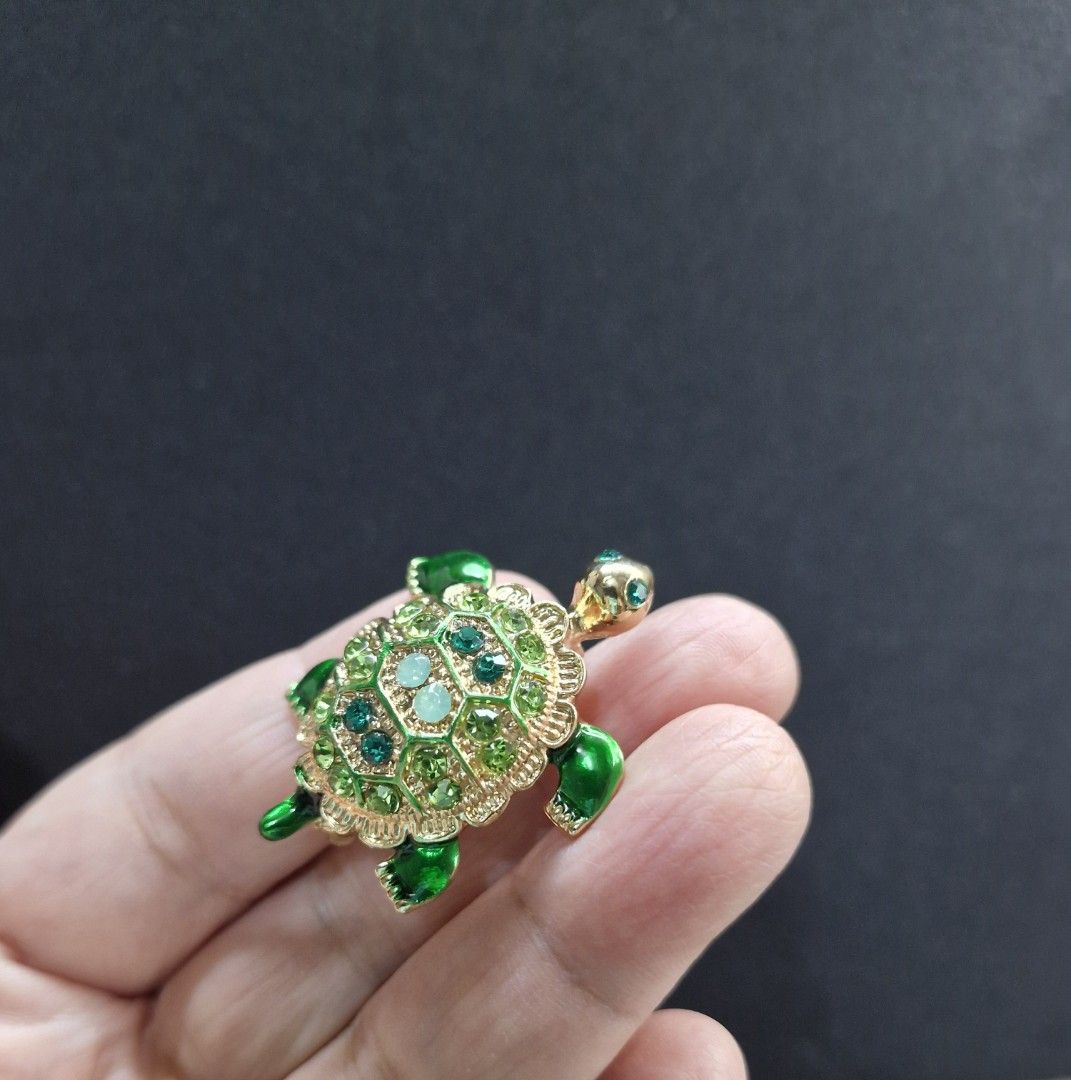 Olive Ridley Turtle Brooch (Category: Brooches) located in Taguig. Submitted by mommaschoice (Listing ID 1459585597, Image 2). Description: Brand new Beautifully crafted brooch design Lightweight won't damage fabric Unisex use Ships nationwide.