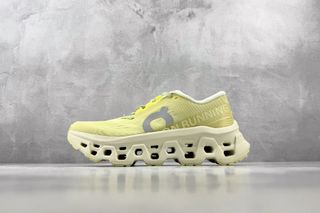(Category: ) located in . Submitted by shoes_shop. (Listing ID 1459674303, Image 1). Description: .