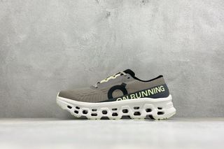 (Category: ) located in . Submitted by shoes_shop. (Listing ID 1459501410, Image 1). Description: .