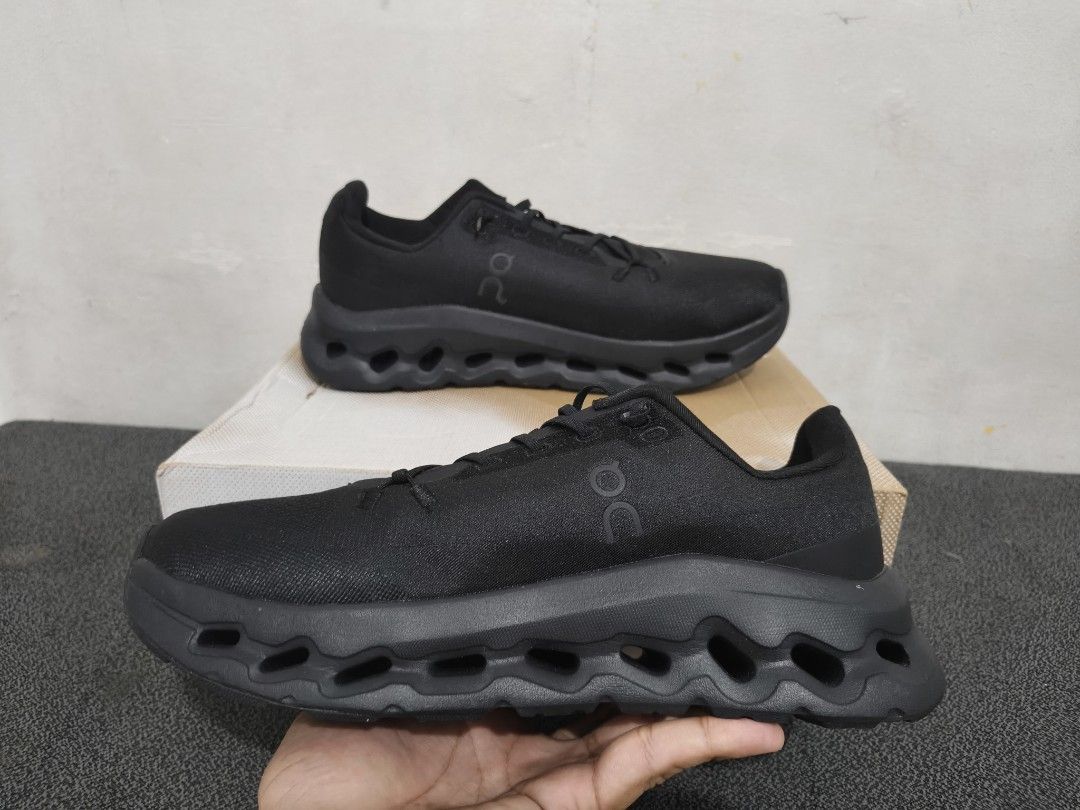 ON Cloudtilt All Black Running Shoes (Category: Sneakers) located in Caloocan City. Submitted by romkicks (Listing ID 1459679247, Image 2). Description: - ON Cloudtilt Running Shoes - Color: All Black - Size: 8.5 US Men's / 26.5cm / 42 Euro -Also available in other sizes - Includes original box and packaging - Ideal for running and everyday wear - Feel free to ask questions!.