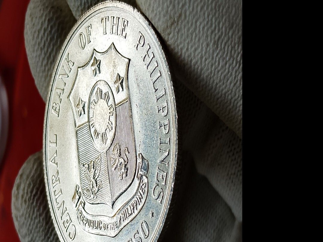 ONE PESO APOLINARIO MABINI SILVER (Category: Currency) located in Manila. Submitted by legitseller12 (Listing ID 1459518516, Image 3). Description: FOR SALE 🟢 BIG SILVER COMEMORATIVE COIN APOLINARIO MABINI 1864-1964 BIG SILVER COIN 50PISO PRICE - 3350 PESOS ONLY MODE OF PAYMENT GCASH OR BANKTRANSFER LOCATION SANTA ROSA LAGUNA MEETUP OR SHIPPING SA MALALAYO VIA JRS DOOR TO DOOR.