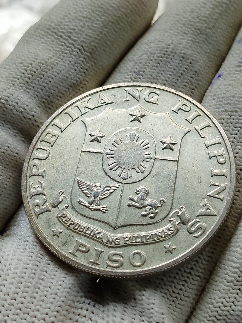 ONE PESO EMILIO AGUINALDO SILVER COIN (Category: Currency) located in Manila. Submitted by legitseller12 (Listing ID 1459518128, Image 2). Description: FOR SALE 🟢 BIG SILVER COMEMORATIVE COIN EMILIO AGUINALDO 1869-1969 BIG SILVER COIN ONE PESO PRICE - 3350 PESOS ONLY MODE OF PAYMENT GCASH OR BANKTRANSFER LOCATION SANTA ROSA LAGUNA MEETUP OR SHIPPING SA MALALAYO VIA JRS DOOR TO DOOR.