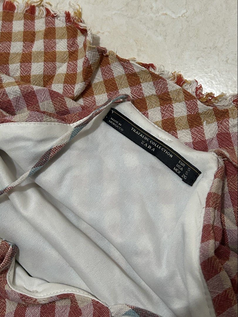 Orange Checkered Dress from ZARA (Category: Dresses) located in Calamba. Submitted by thingsilovedd (Listing ID 1459497729, Image 3). Description: Like new no issues. Has 2 side pockets and dress inner lining. Cute as beach dress :)) Can fit up to size Medium.