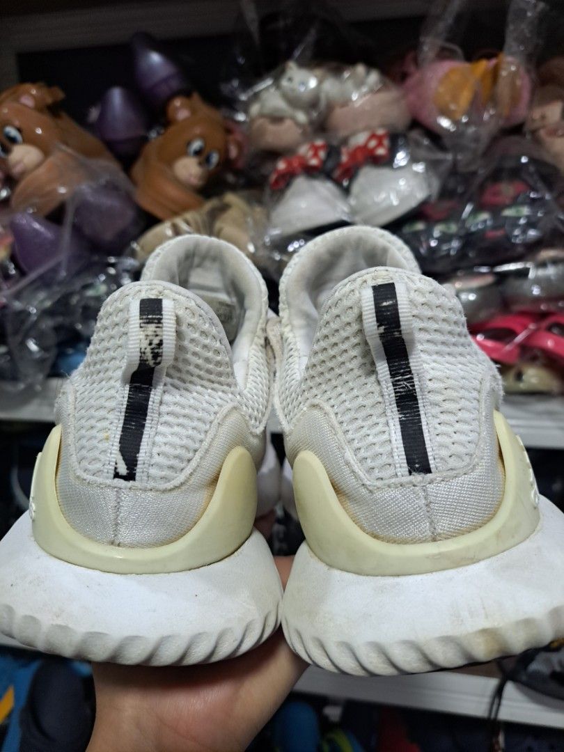 Original Adidas shoes for kid (Category: Babies & Kids Fashion) located in Quezon City. Submitted by kimlynandaya (Listing ID 1459630779, Image 3). Description: Original Adidas shoes for kid Us:5 uk:3½ fr:36 cm:22.