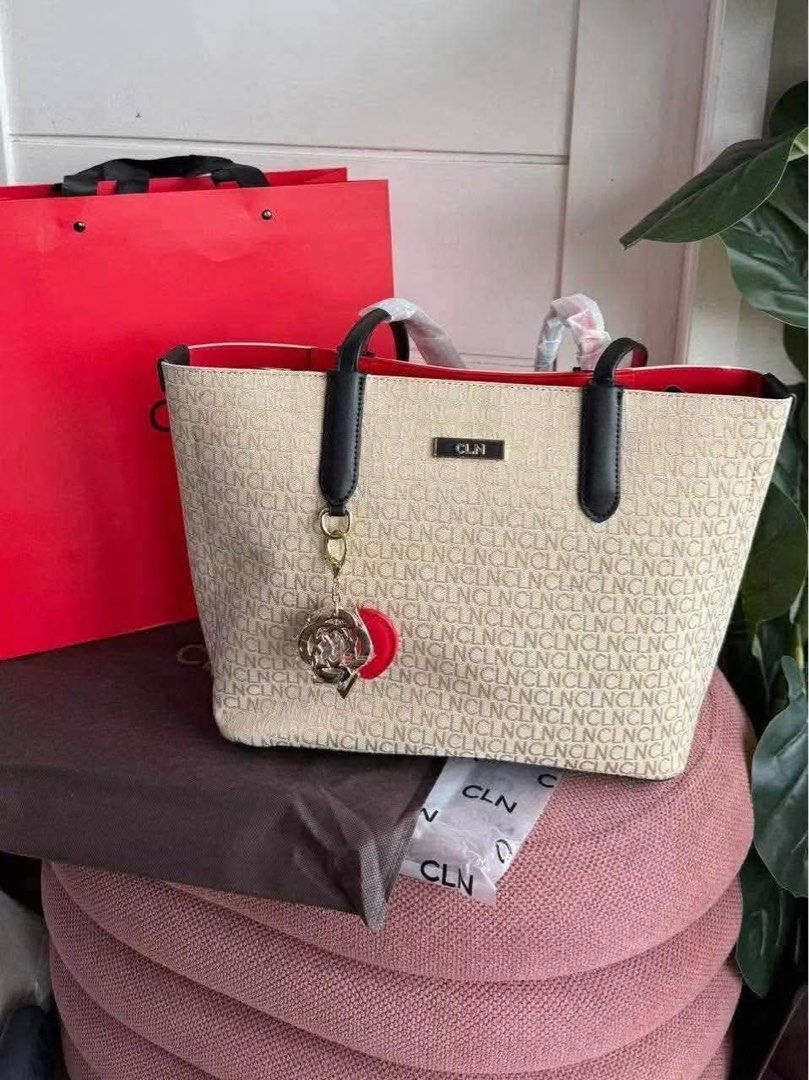 ORIGINAL CLN BLUEBELL BAG BELOW SRP 👜💋 (Category: Shoulder Bags) located in Manila. Submitted by lindsayqui02238 (Listing ID 1459675150, Image 2). Description: .