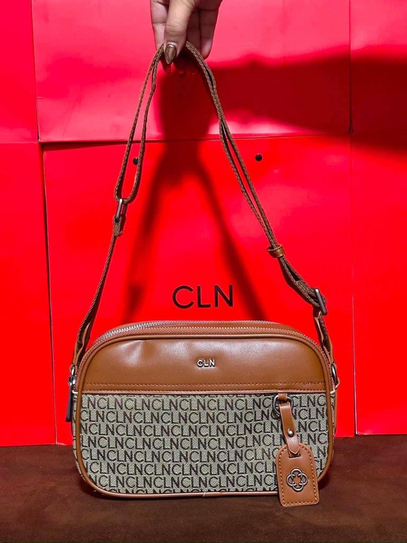 ORIGINAL CLN CHASE BAGS BELOW SRP💋👜 (Category: Sling Bags) located in Manila. Submitted by lindsayqui02238 (Listing ID 1459674525, Image 1). Description: .