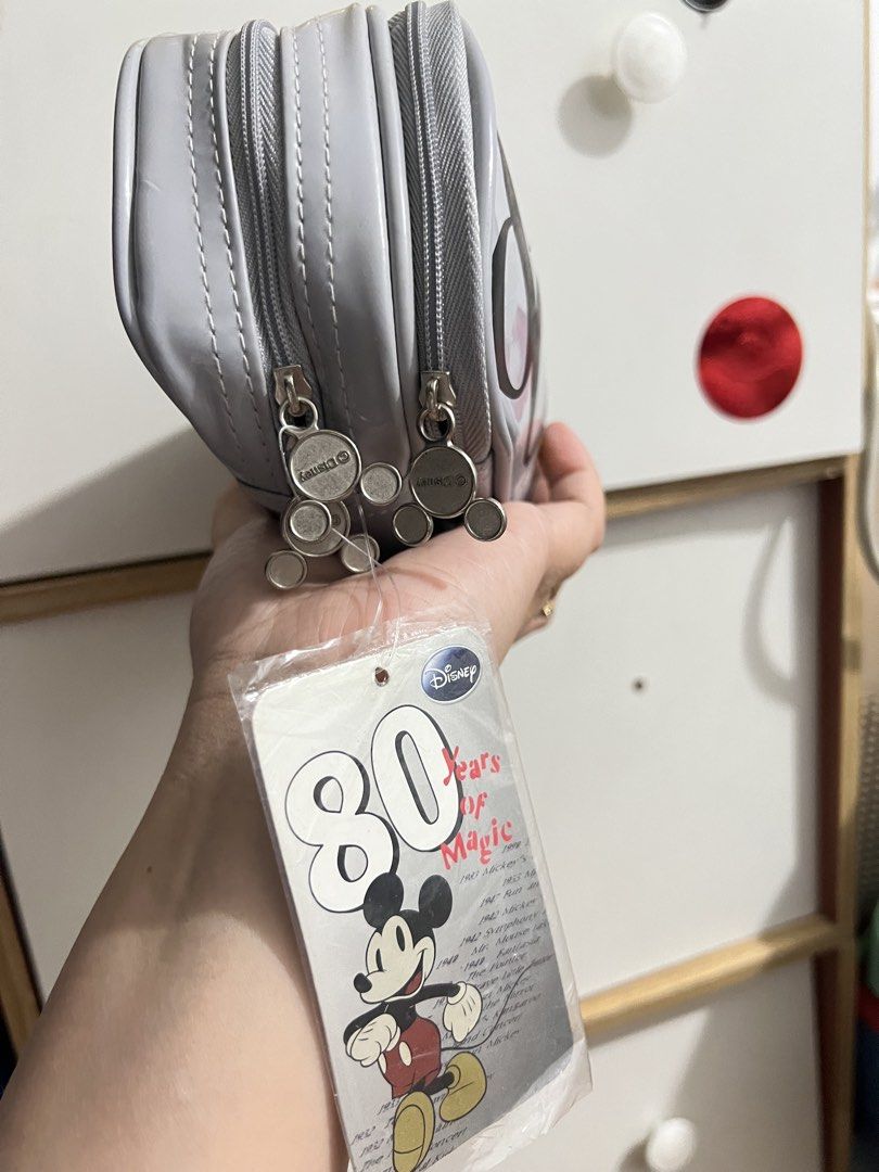 Original mickey disney pouch w mirror (Category: Purses & Pouches) located in Manila. Submitted by baeshop16 (Listing ID 1459665443, Image 2). Description: .