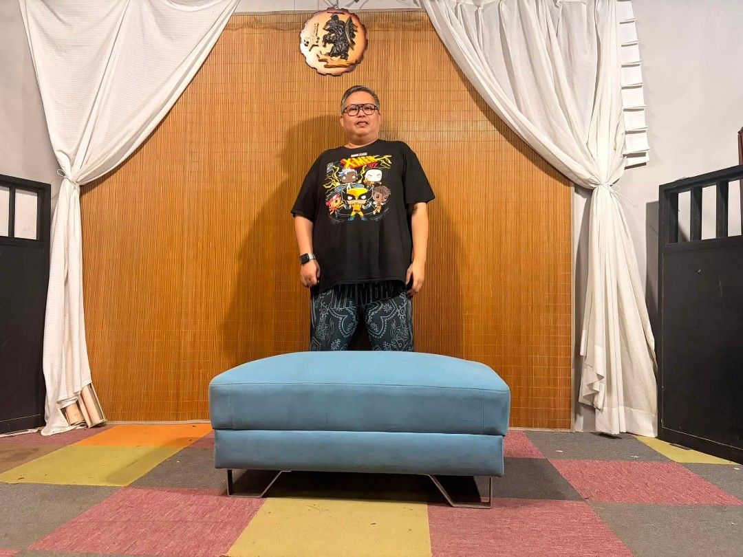 Ottoman (Category: Sofas) located in Meycauayan. Submitted by marygracecasimiro (Listing ID 1459546609, Image 3). Description: LARGE Modern Velvety Ottoman Light Blue Color, Chrome Metal Legs SUPER SOFT & COMFY!!! Price : 4,200 ✅ BIG!!! 38L x 22W x 17H inches In VERY good condition 🩷🧡.