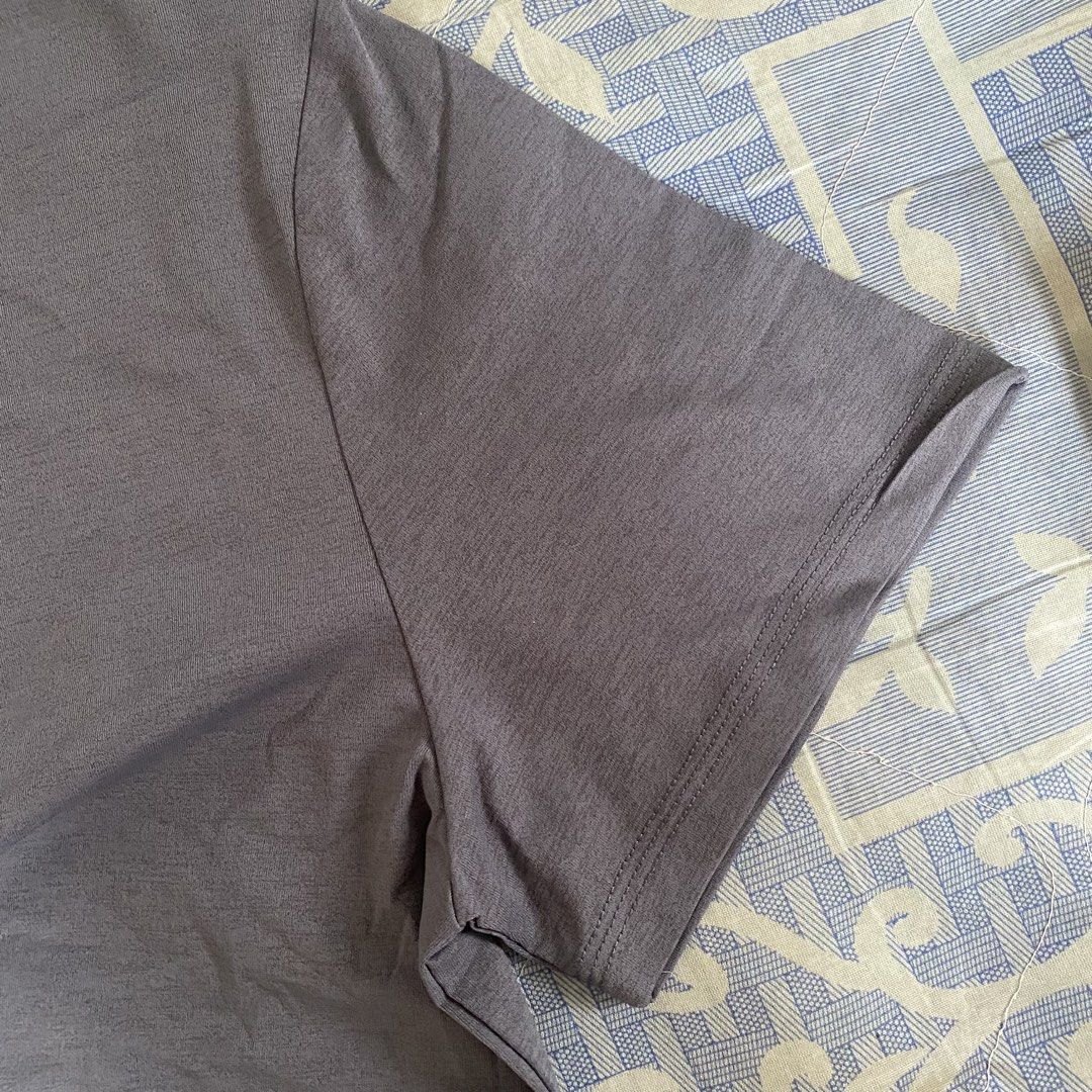 Paccsun Grey T-shirt (Category: Tshirts & Polo Shirts ) located in Villasis. Submitted by iyashop1234 (Listing ID 1459554860, Image 3). Description: - Grey t-shirt from Paccsun - Made from comfortable and breathable polyester fiber (40% elastic fiber) - Ideal for everyday wear - Washing instructions available on the tag - Please check photos for detailed views Kindly message the seller for discount. Thank you!.