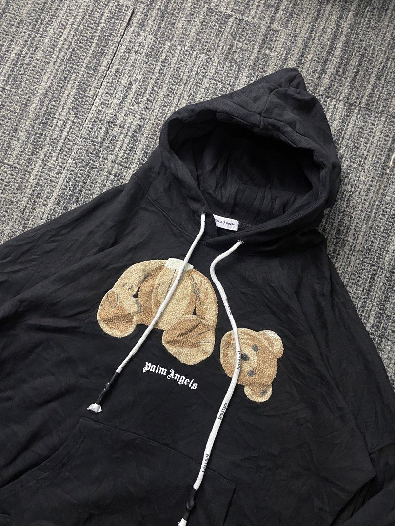 Palm Angels Pull Over Hooded Jacket (Category: Coats, Jackets and Outerwear) located in Manila. Submitted by rdtp2 (Listing ID 1459597581, Image 3). Description: Size medium 24x26 no flaw excellent condition 9.5/10.