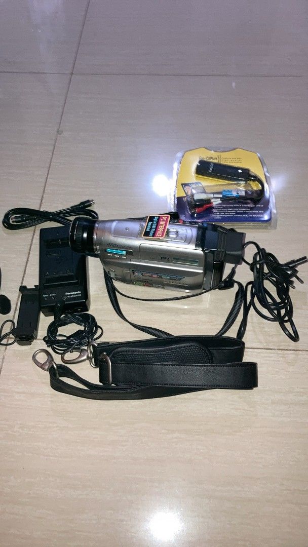 PANASONIC VS-5 vintage camcorder full accessories (Category: Cameras) located in Manila. Submitted by joaquinalb27209 (Listing ID 1459621003, Image 3). Description: Preferably no negotiations provided its complete accessories free S VHS C tape and works exceptionally well. Meetup COD or GCASH MEETUP MOA.
