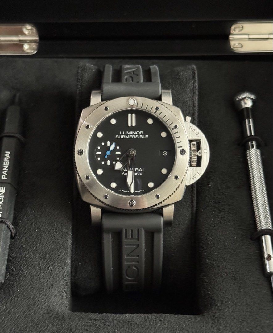 Panerai Luminor Submersible (Category: Men's Watches) located in Manila. Submitted by watchguyph (Listing ID 1459662542, Image 1). Description: 360k only Panerai Luminor Submersible 42mm 2018 Full set Condition 9.8/10 Pm for inquiries .