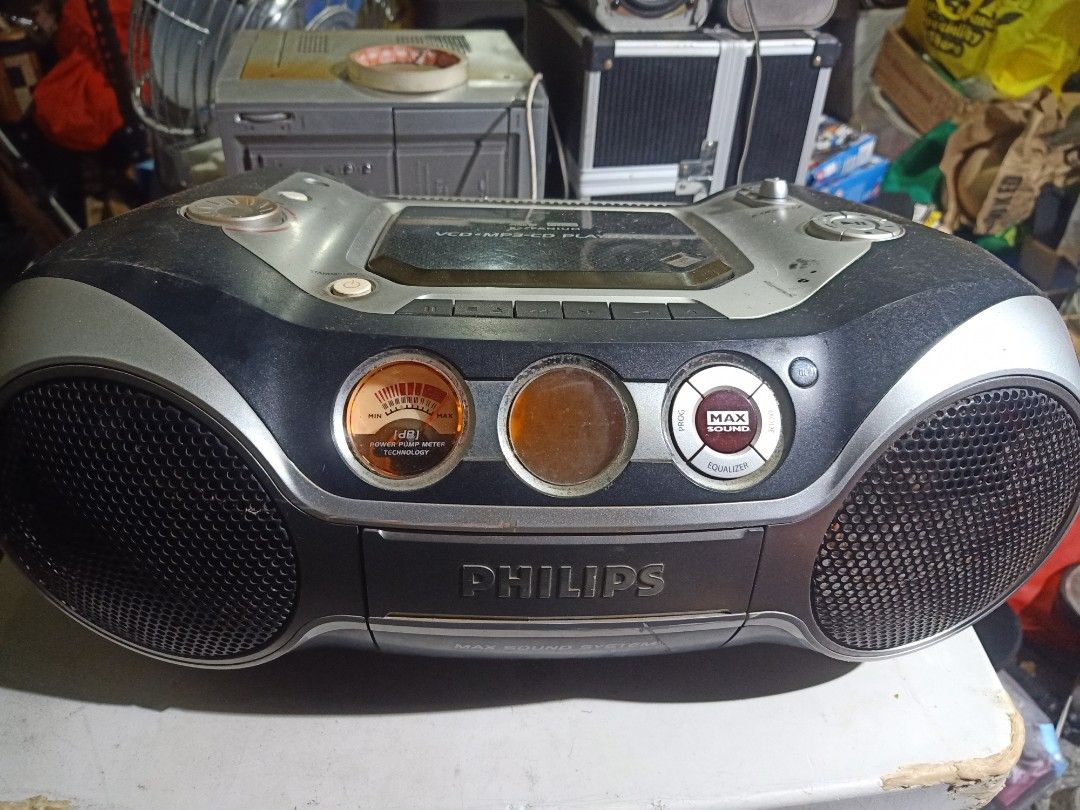 Philips AZ 2536 boom box (Category: Portable Music Players) located in Las Pinas. Submitted by the_recycle_shop (Listing ID 1459595826, Image 1). Description: Working condition needs restoration Fm radio working CD not working Selling as is buy at your own risk.