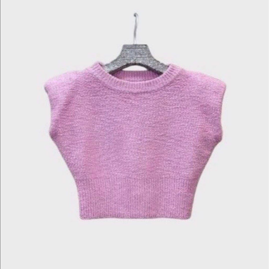 Pink blouse xs-s (Category: Blouses) located in Quezon City. Submitted by prelovedsaleitems (Listing ID 1459512897, Image 1). Description: .