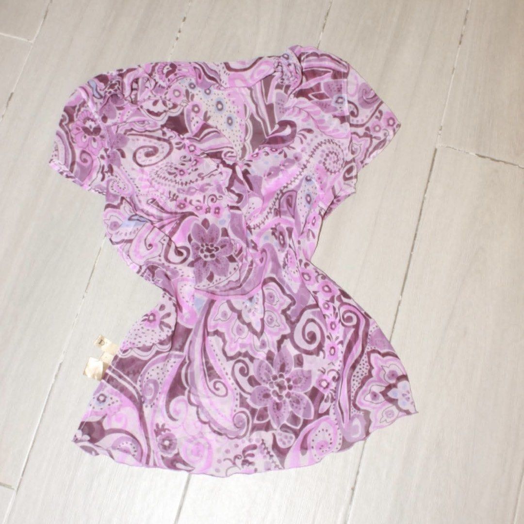 Pink-Purple Sheer Top (Category: Blouses) located in Manila. Submitted by goldie.lockes (Listing ID 1459504684, Image 1). Description: - SMALL-MEDIUM SHEER TOP - Sheer scarf with a beautiful pink and purple paisley floral print. - Made from lightweight fabric for comfortable - Highly versatile, can be styled in numerous ways to complement any outfit Price is negotiable Goldie Lockes.