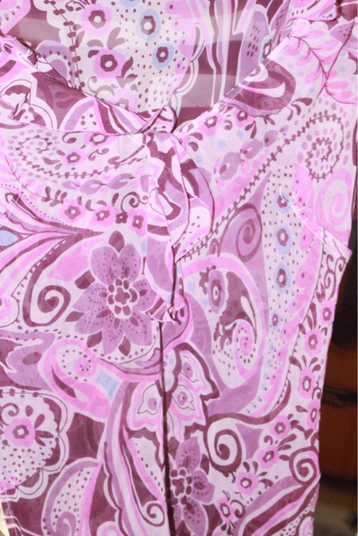 Pink-Purple Sheer Top (Category: Blouses) located in Manila. Submitted by goldie.lockes (Listing ID 1459504684, Image 2). Description: - SMALL-MEDIUM SHEER TOP - Sheer scarf with a beautiful pink and purple paisley floral print. - Made from lightweight fabric for comfortable - Highly versatile, can be styled in numerous ways to complement any outfit Price is negotiable Goldie Lockes.
