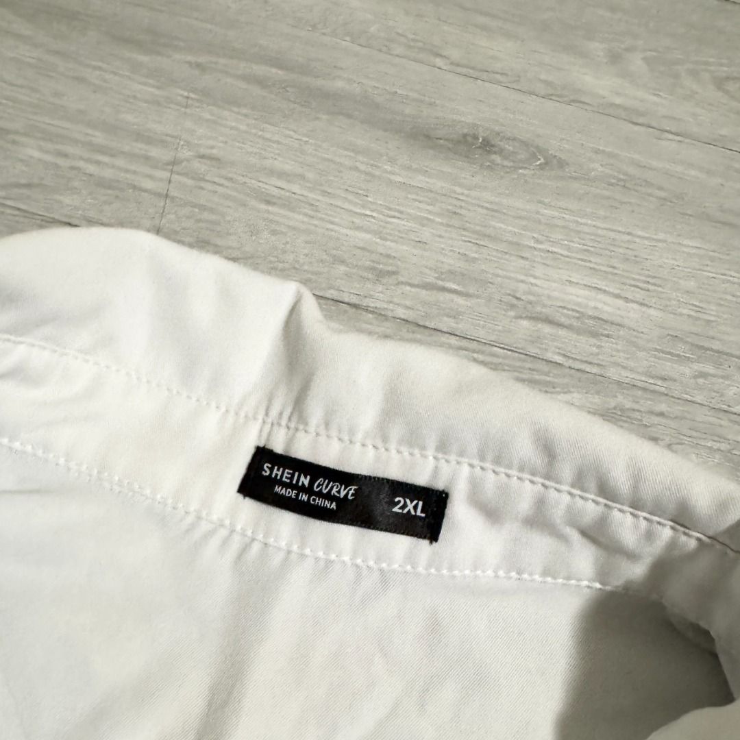 Plus Size Shein Curve White Button Down Polo Dress (Category: Dresses) located in Manila. Submitted by destashedmnl (Listing ID 1459610054, Image 2). Description: 💫 FREE SHIPPING WITHIN METRO MANILA 💫 (₱500 & up worth of purchase via J&T) ✨ Size: 2XL-3XL ✨ Measurement: W- 25" L- 35" 🩶 Message me for more info/photos. 😊 🩶 MOP: BDO/BPI/GCASH/GOTYME 🩶 MOD: -Lalamove (Same Day Delivery: Metro Manila and nearby provinces) -J&T ; starts at ₱50 sf