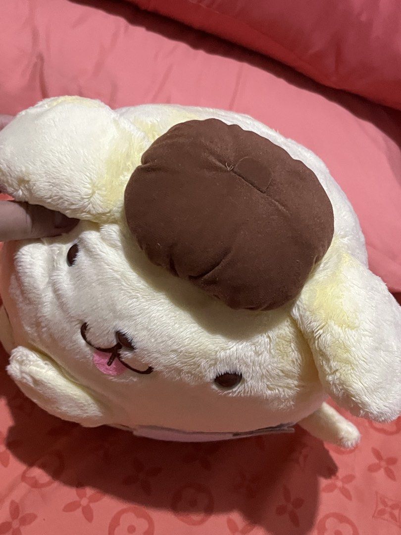 Pompompurin muffin bag motif plush (Category: Plushies & Soft Toys) located in Paranaque City. Submitted by bonsaiart (Listing ID 1459678073, Image 2). Description: Good as new P1850+sf Payment via GCASH or paymaya No to meetup No to cop / cod Shipping via j&t only.