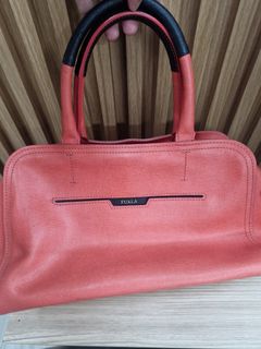 (Category: ) located in . Submitted by mycloset525 (Listing ID 1459497594, Image 1). Description: .