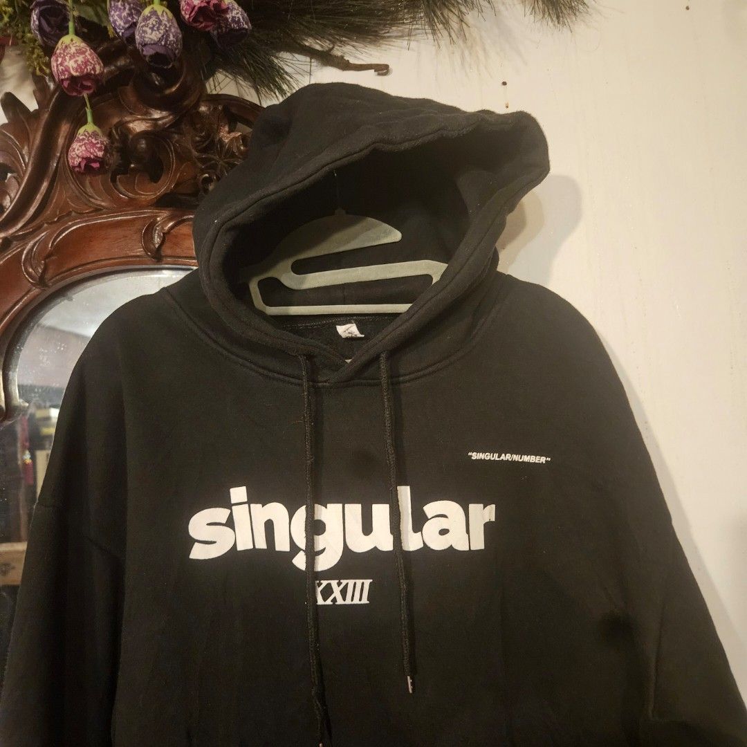PRE-LOVED HOODIES — UNISEX! (Category: Coats, Jackets and Outerwear) located in Manila. Submitted by smartluxeph (Listing ID 1459560013, Image 3). Description: 🖤🩵🩶 PRE-LOVED HOODIES — UNISEX! Comfy, easy to style & perfect for everyday wear. 👌 🖤 Singular Black Hoodie — ₱300 Size L • Oversized fit Bold “Singular XXIII” print • Kangaroo pocket • Drawstring hood • Soft & cozy ✨ Minimal, cool & very easy to pair 🩵 Teal Hoodie — ₱280 Size L • Ov