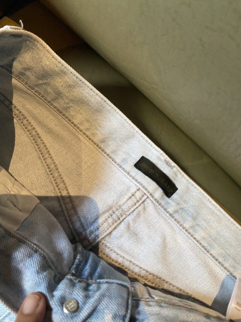 Preloved Maong jeans for men( straight cut) (Category: Jeans) located in Paranaque City. Submitted by sarlicapclothing (Listing ID 1459496801, Image 2). Description: W-28 L38.