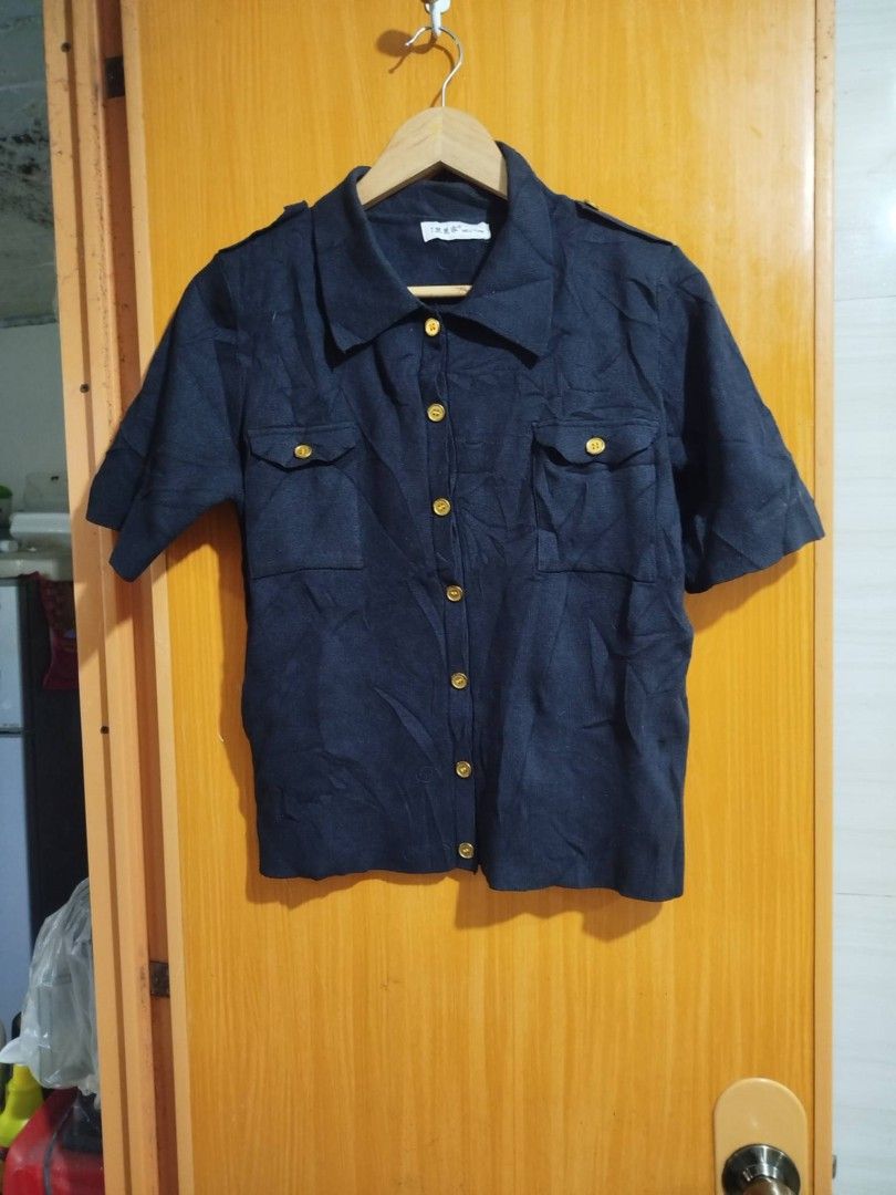 Preloved Polo Knitted Top (Category: Blouses) located in Manila. Submitted by cenasells (Listing ID 1459517215, Image 1). Description: Preloved Minor Flaw :Pressed Button Marks ( not visible ) Color : Black Size : Med to Large.
