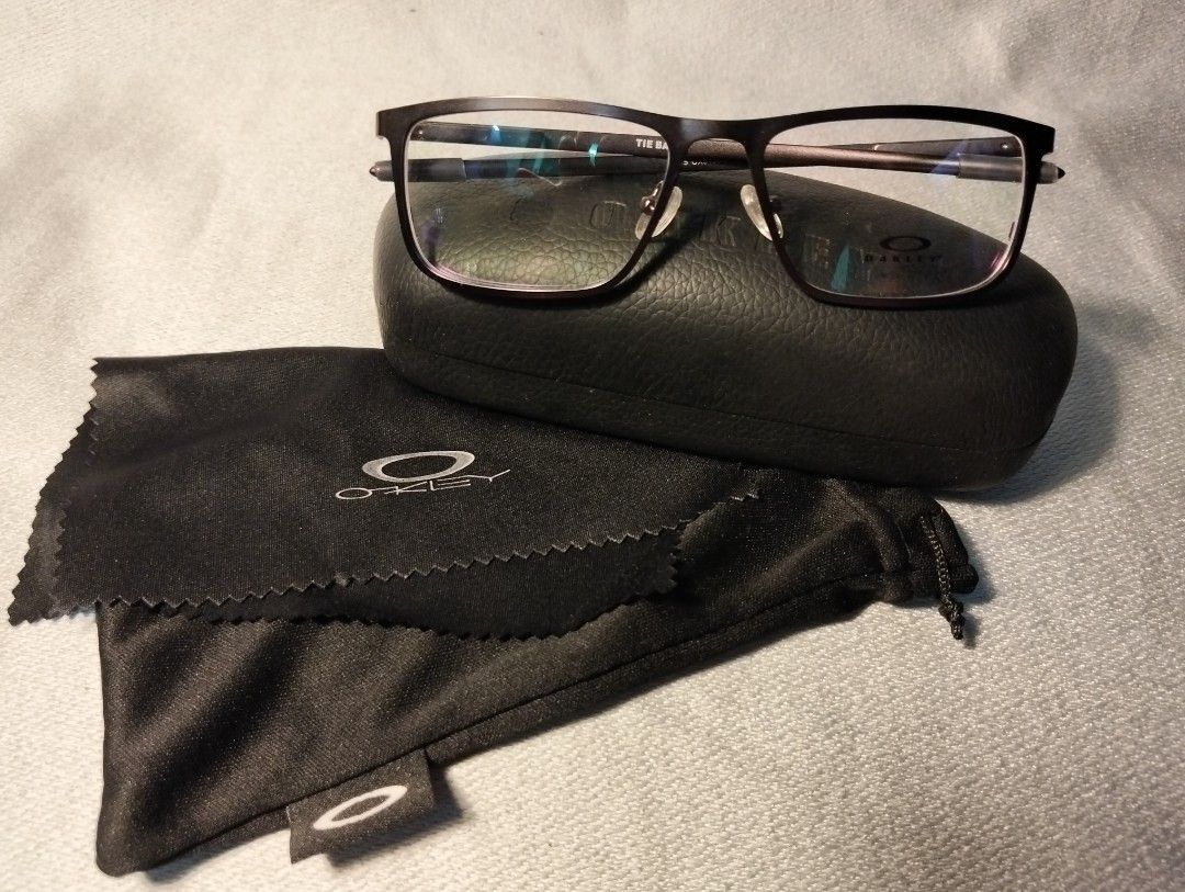 Prescription frame (Category: Vision Care) located in Malabon City. Submitted by tey-salao-8 (Listing ID 1459532883, Image 1). Description: Class A, please pm me for more details 😉🙏☝️.