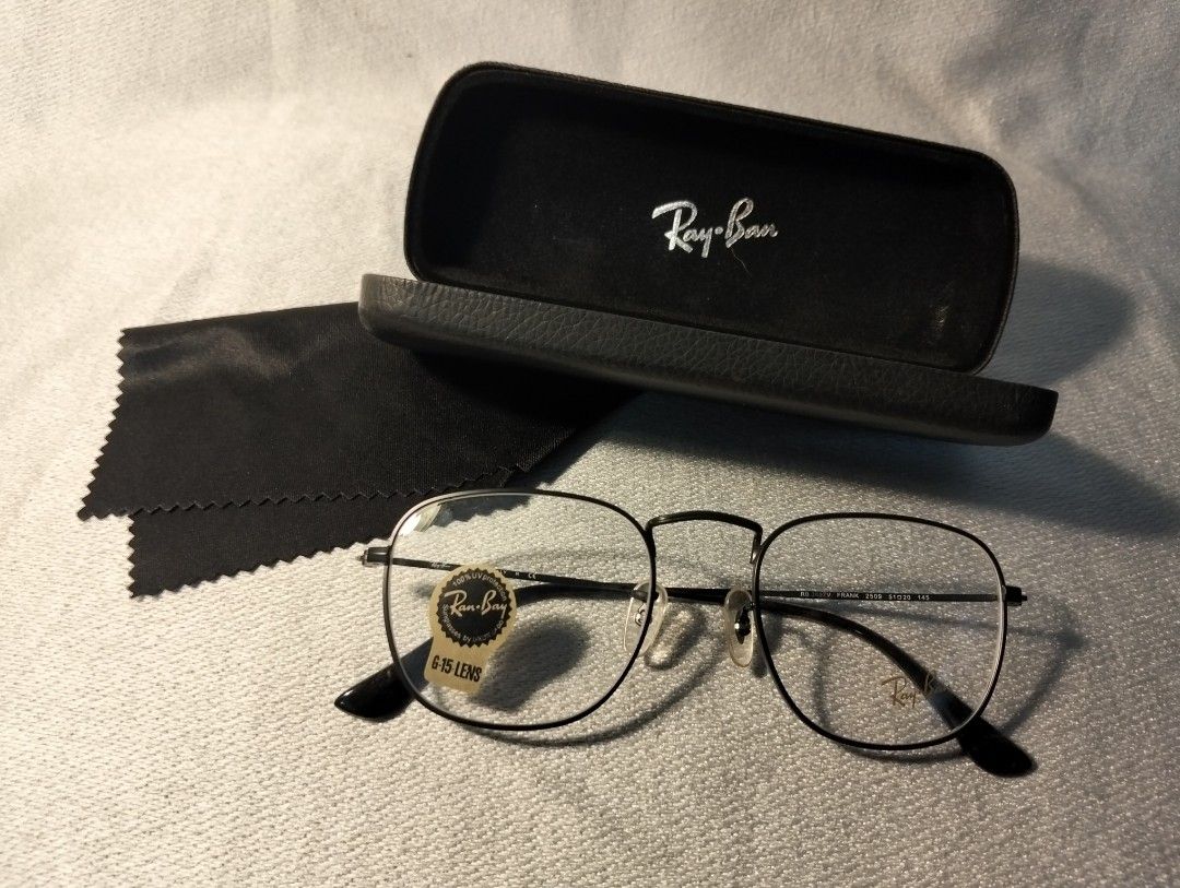 Prescription frame (Category: Vision Care) located in Malabon City. Submitted by tey-salao-8 (Listing ID 1459534771, Image 1). Description: Class A prescription frame please pm me for more details 😉🙏☝️.