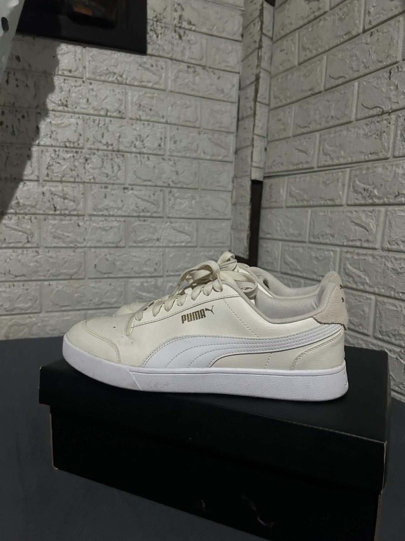 Puma Shuffle Trainers (Category: Sneakers) located in Manila. Submitted by dylanhits0413 (Listing ID 1459639873, Image 2). Description: Used twice, sadyang umulan lang nung nagamit bought last year pa, stuck sa original box only issue is may stains.