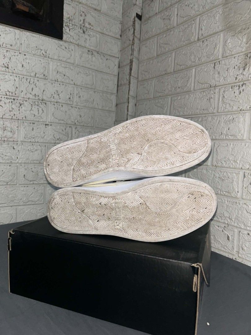 Puma Shuffle Trainers (Category: Sneakers) located in Manila. Submitted by dylanhits0413 (Listing ID 1459639873, Image 1). Description: Used twice, sadyang umulan lang nung nagamit bought last year pa, stuck sa original box only issue is may stains.