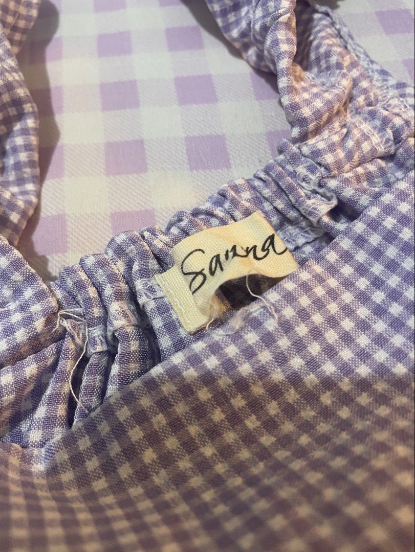 Purple Peplum Ruffle Top (Category: Sleeveless) located in Quezon City. Submitted by lovenzie (Listing ID 1459676205, Image 3). Description: ⋆˚꩜｡𐔌՞. .՞𐦯⋆. 𐙚 ˚ . . . 🛒🎐 - one size, only worn once - peplum hem, gingham - perfect for picnics or casual outings and it is easy to pair with shorts or skirts! >< 🛍️🍡 ౨ৎ⋆ ˚｡ mop: gcash shipping: lalamove / grab ( shipping fee will be shouldered by the buyer ) 🍰 loc: qc ! .