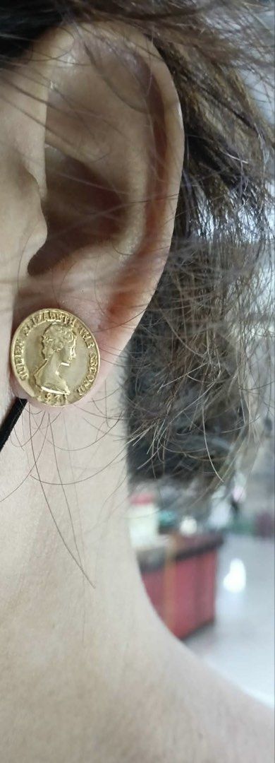 Queen Elizabeth 18K 1.2 grams (Category: Earrings) located in Taguig. Submitted by carol.ann (Listing ID 1459556284, Image 3). Description: .
