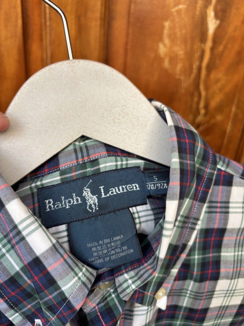 RALPH LAUREN BUTTON DOWN❤️ (Category: Luxury Apparel) located in Maasin. Submitted by chevyferna66833 (Listing ID 1459585500, Image 3). Description: RL BUTTON DOWN❤️ MEDIUM FITTING LENGTH 29 WIDTH 20 GOOD CONDITION MINE 800.