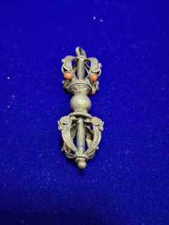 (Category: ) located in . Submitted by rare8vintage8 (Listing ID 1459548518, Image 1). Description: .