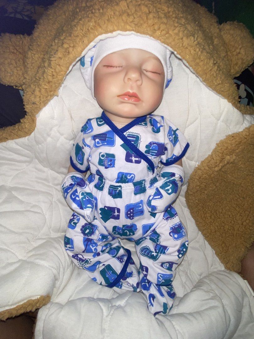 Realistic Reborn Baby Doll (Category: Kids Toys) located in Caloocan City. Submitted by nvr.mnd (Listing ID 1459602944, Image 2). Description: Reborn baby doll Pogi/Mestiso Personal Let Go Doll Price negotiable As is, where is….
