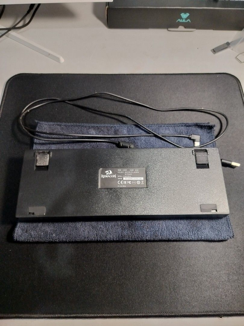 Redragon K552 Mechanical Gaming Keyboard (Category: Computer Keyboard) located in Bulacan. Submitted by kosme2erp (Listing ID 1459541153, Image 2). Description: - Compact 60% mechanical keyboard - Brand: Redragon - Model: K552 - Color: Black - Connection: Wired USB - Perfect for gaming and typing - Tested and confirmed working - Selling as is.