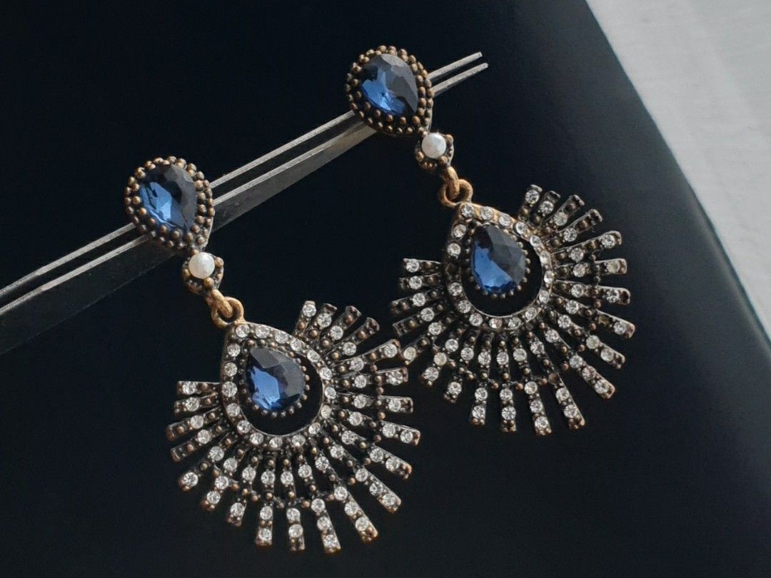 Rhinestone Peacock Earrings (Category: Earrings) located in Quezon City. Submitted by WasalakTwo (Listing ID 1459633203, Image 1). Description: Bought in Japan High quality With one, barely unnoticeable loose stone Open for delivery nationwide.