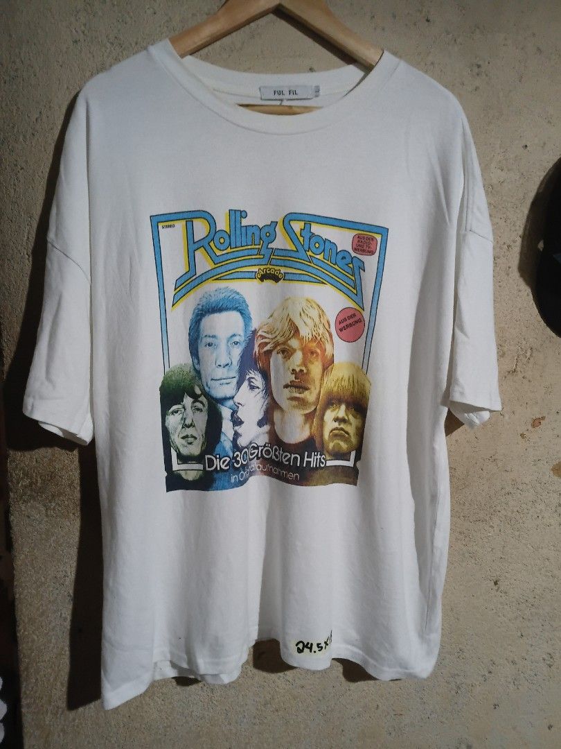 Rolling stone (Category: Activewear) located in Manila. Submitted by lando271117 (Listing ID 1459616162, Image 1). Description: good condtion.