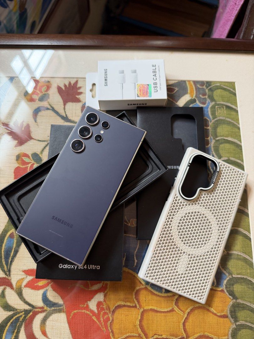 S24 ULTRA 12/512 (Category: Samsung) located in Pasay City. Submitted by kittymeangel (Listing ID 1459513666, Image 1). Description: Sale or swap S24 ultra Openline Dual sim Ntc No issue Smooth and presentable Unli check Unli reset Unit Case Cord Box Meetuo.