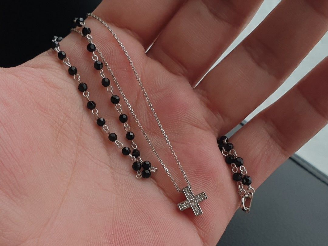 S925 Black Onyx Cross Nexklace (Category: Necklaces) located in Quezon City. Submitted by WasalakTwo (Listing ID 1459627103, Image 3). Description: Bought in Korea Goodcondition Clean and presentable 39cm Open for delivery nationwide.