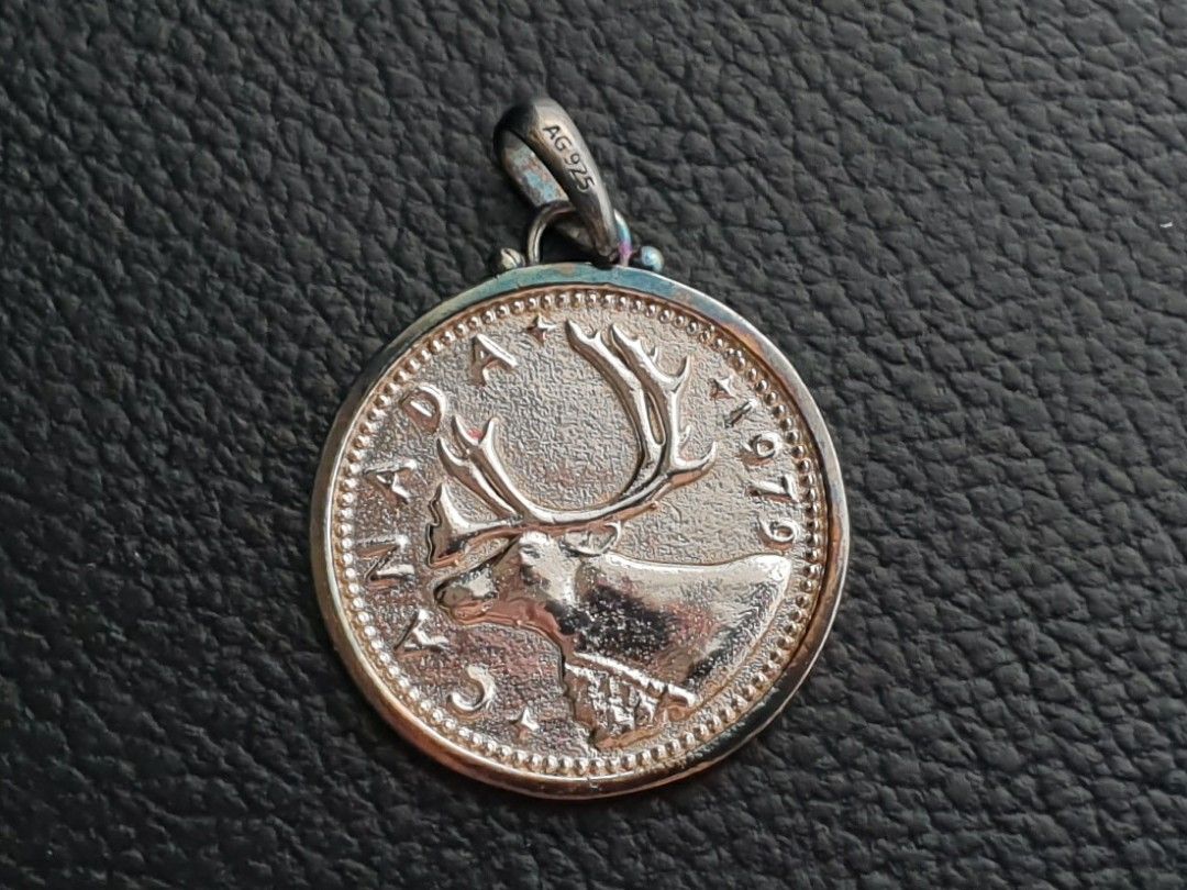 S925 Queen Elizabeth Pendant (Category: Necklaces) located in Quezon City. Submitted by WasalakTwo (Listing ID 1459635610, Image 2). Description: Bought in Japan Goodcondition Open for delivery nationwide.