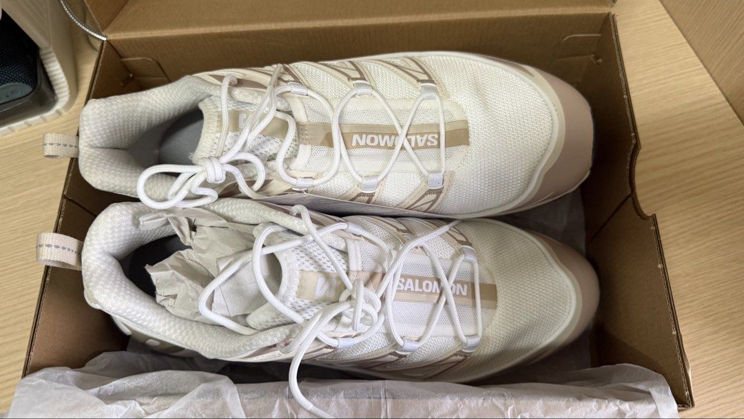 Salomon XT-6 Expanse (Category: Sneakers) located in Makati City. Submitted by glencdelacruz (Listing ID 1459582727, Image 3). Description: - Salomon XT-6 Expanse Sneakers - Color: White/Rainy Day/Oxford Tan - Size: UK 10 / EUR 44 2/3 / US M 10.5 / JP 28.5 - Ideal for trail running and everyday wear - Comes with original box - RFS: Too big for me.