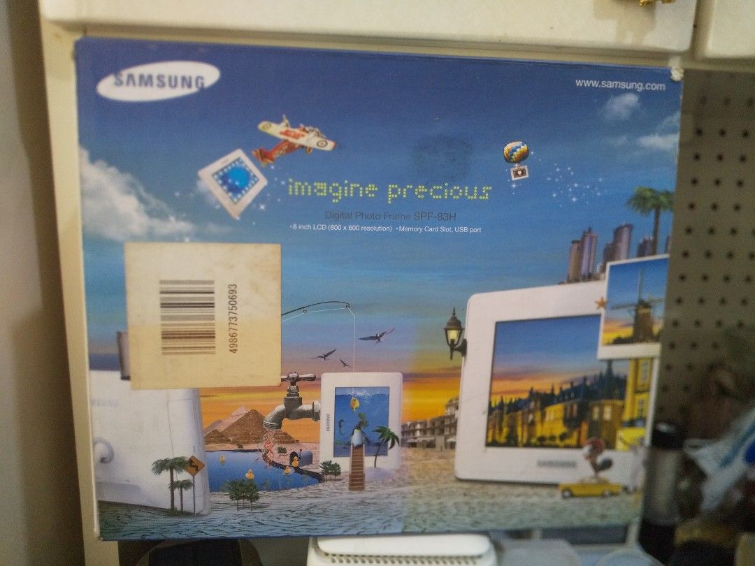 Samsung Digital Photo Frame SPF-83H 8" LCD (Category: Office & Business Technology) located in Binan City. Submitted by rpute (Listing ID 1458869517, Image 2). Description: - Samsung SPF-83H Digital Photo Frame - 8-inch LCD screen with 800 x 600 resolution - Supports memory cards and USB connection - Perfect for showcasing your cherished photos - Comes with its original packaging 🚚 Delivery: Lalamove | J&T | LBC (Nationwide) 💳 Payment: GCash / 