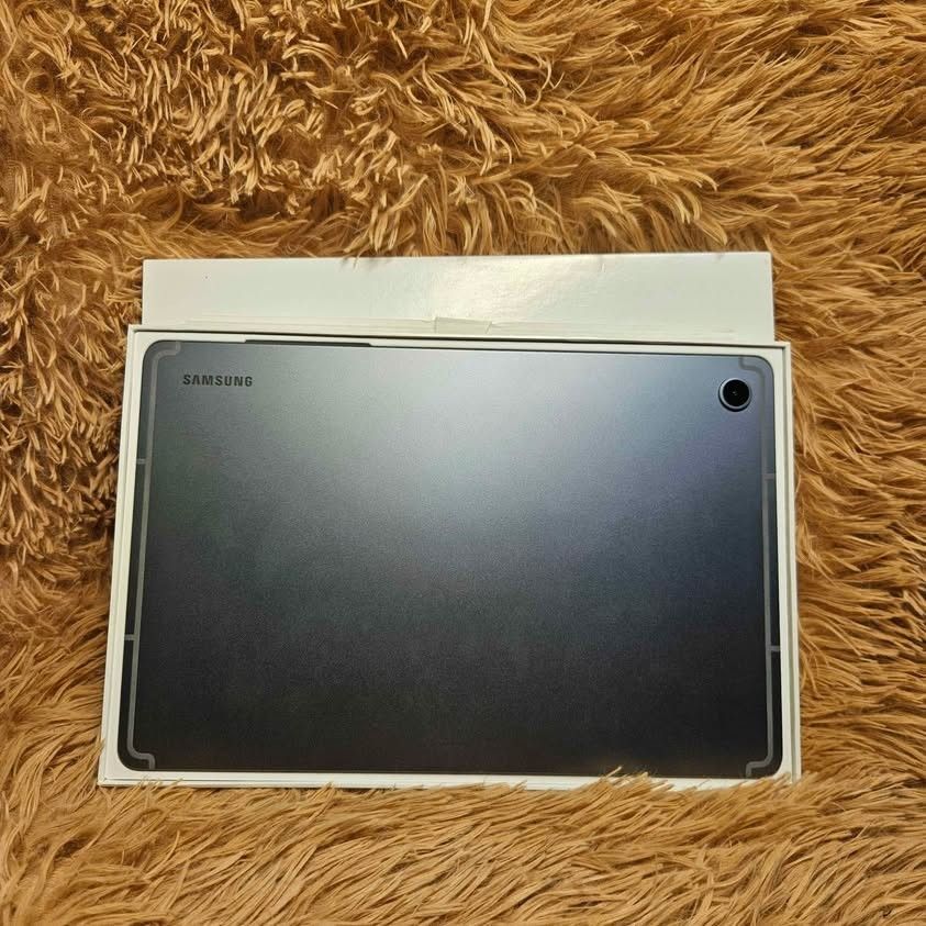 Samsung Galaxy Tab S10 Lite (Category: Android) located in Quezon City. Submitted by freeforceg91049 (Listing ID 1459645414, Image 2). Description: Brandnew , Open only for checking. Inclusion: Tab, Pen, Cord, Box Available COD/COP and meet up! 📍Bagong silangan, QC.