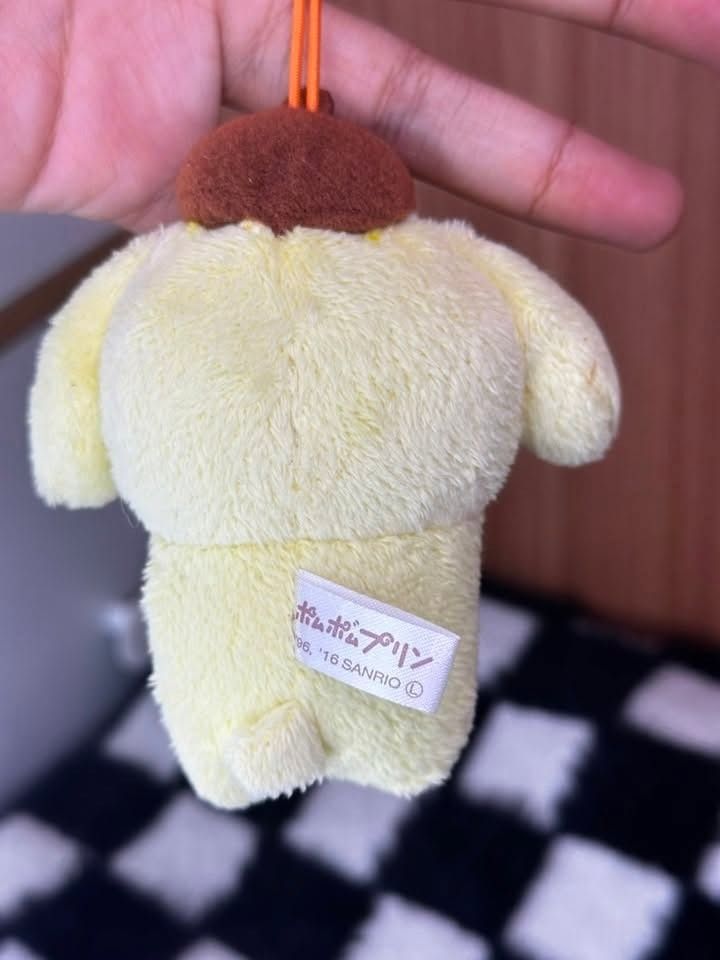 Sanrio 2016 Pompompurin bow tie Bag Charm Strap Keychain (Category: Character Goods) located in Quezon City. Submitted by genie.fluff (Listing ID 1459622352, Image 3). Description: .