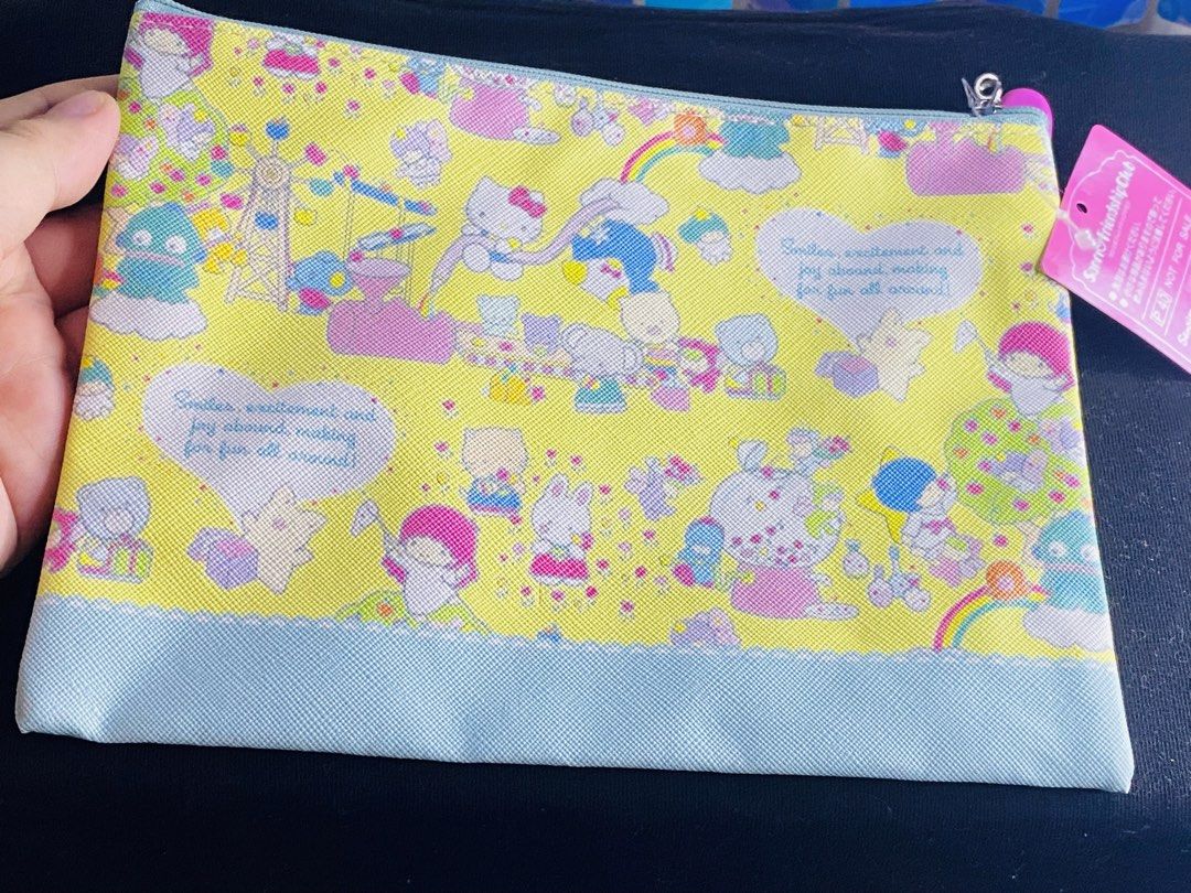 Sanrio Characters pouch (Category: Purses & Pouches) located in Manila. Submitted by kawaii_omocha_est2020 (Listing ID 1459646380, Image 2). Description: ✅Mine now/ Pay now ✅ Please scan all photos for more details. ✅ Manage your expectation. Most of items are preloved. ✅ Actual color may vary due to lighting conditions. ✅ Gcash Pyment ✅ Mode of Delivery Via Flash Express 🚫No Low Balling/ Low Ballers will be ignored. 🚫No Reservation. 🚫Joy Mine