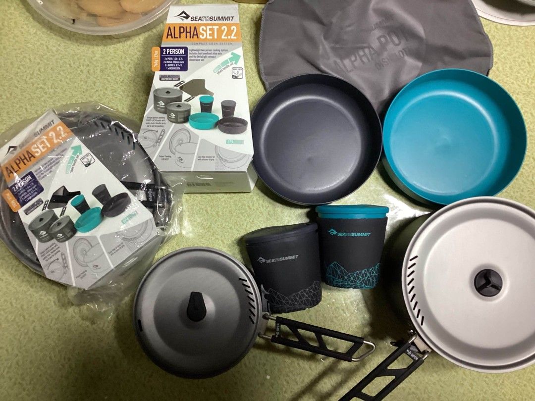 Sea to Summit Alpha Set 2.2 Compact Cook System (Category: Cookware & Accessories) located in Muntinlupa City. Submitted by cjcalcifier (Listing ID 1459575513, Image 2). Description: - Sea to Summit Alpha Set 2.2 - Compact 2-person cook system - Includes: 2 pots, 2 mugs, 1 DeltaLight bowl - Pots made of durable hard-anodized aluminum - Pots nest together for easy, compact storage - Lightweight and durable, perfect for camping and backpacking - Co