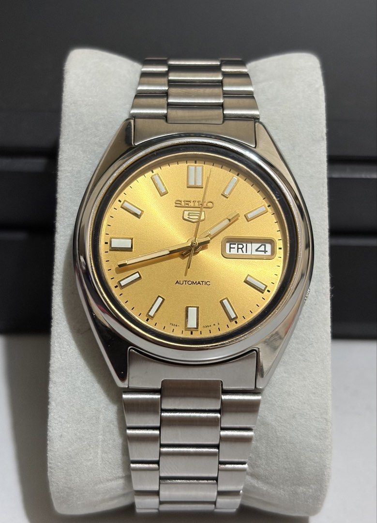 SEIKO 5 SNXS81K1 (Category: Men's Watches) located in Manila. Submitted by labraquelo57009 (Listing ID 1459592075, Image 1). Description: SEIKO 5 SNXS81K 3800 php 🏷️ - SLIGHTLY NEGOTIABLE/FAST DEAL - Serial number 562194 - Lightly used - Movement 7S26 Auto - case size 37mm - PRE OWNED - Replacement box - no manual cards Sta Mesa Manila📍 Feel free to pm.
