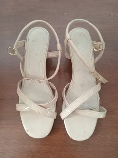 (Kategori: ) berada di . Dikirim oleh marcicutcollections (ID iklan 1459554892, Gambar 1). Deskripsi: .